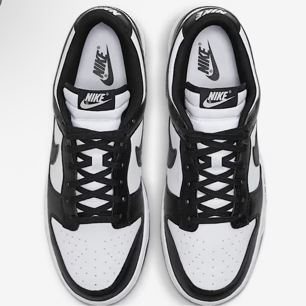 NWT Men’s Nike Classic Black and White Dunk Low Retro Sneakers - Picture 5 of 10